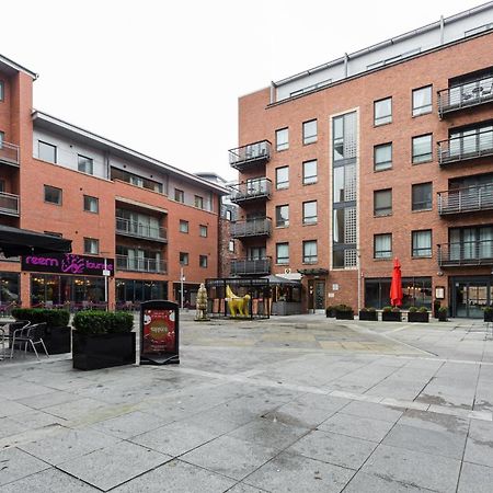 Centrally Located Apartment In Duke Street- Free Parking- Two Bathrooms Liverpool Exterior photo